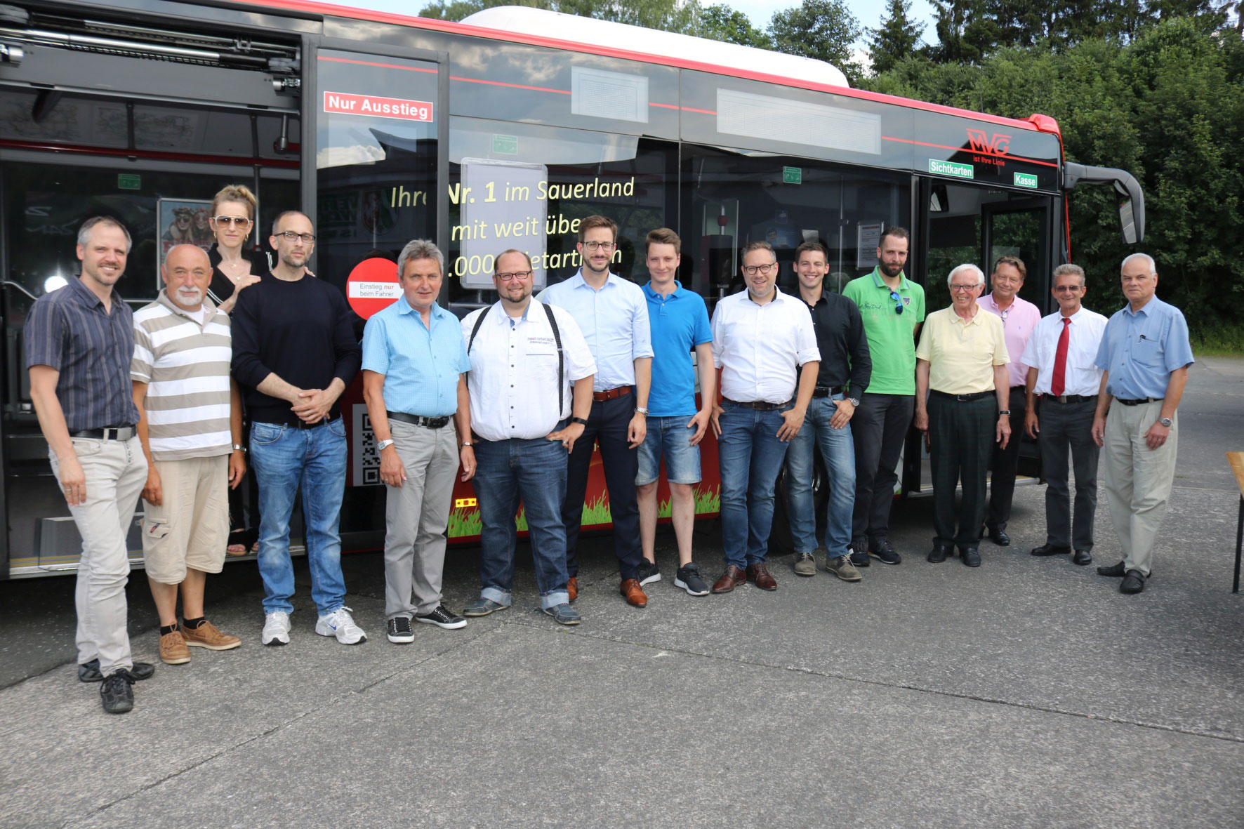 WJ Lüdenscheid informieren sich bei der MVG über die Zukunft des öffentlichen Nahverkehrs