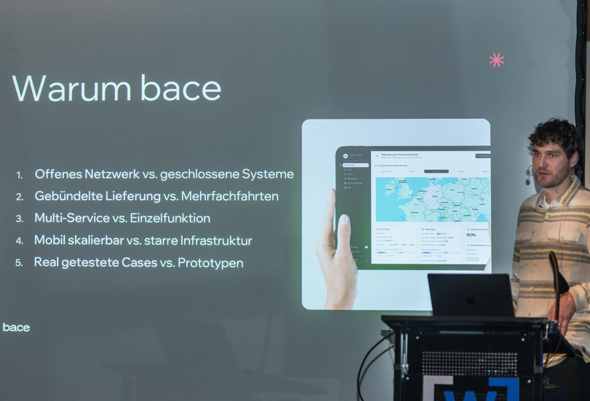 Forum Fabrik der Zukunft 2025 mit der bace GmbH Forum Fabrik der Zukunft 2025 mit der bace GmbH